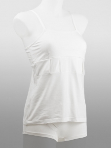 Singlet from AnnaPS for women whith two pockets for all those who have to bring their diabetes devices at all times